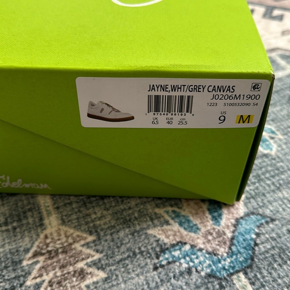 JAYNE LACE UP SNEAKER - Picture 6 of 7